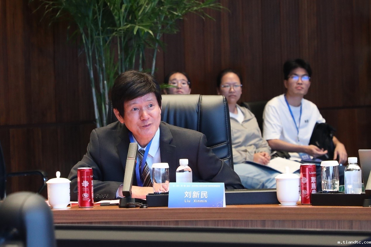 刘新民主委发言.jpg 刘新民主委发言.jpg